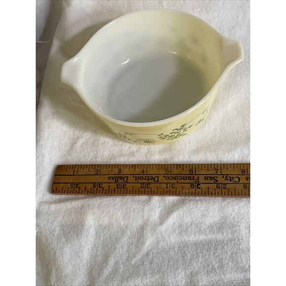 Vintage Pyrex 472-B Yellow Shenandoah 6" Diam Casserole Dish Cinderella Handles - Picture 6 of 7